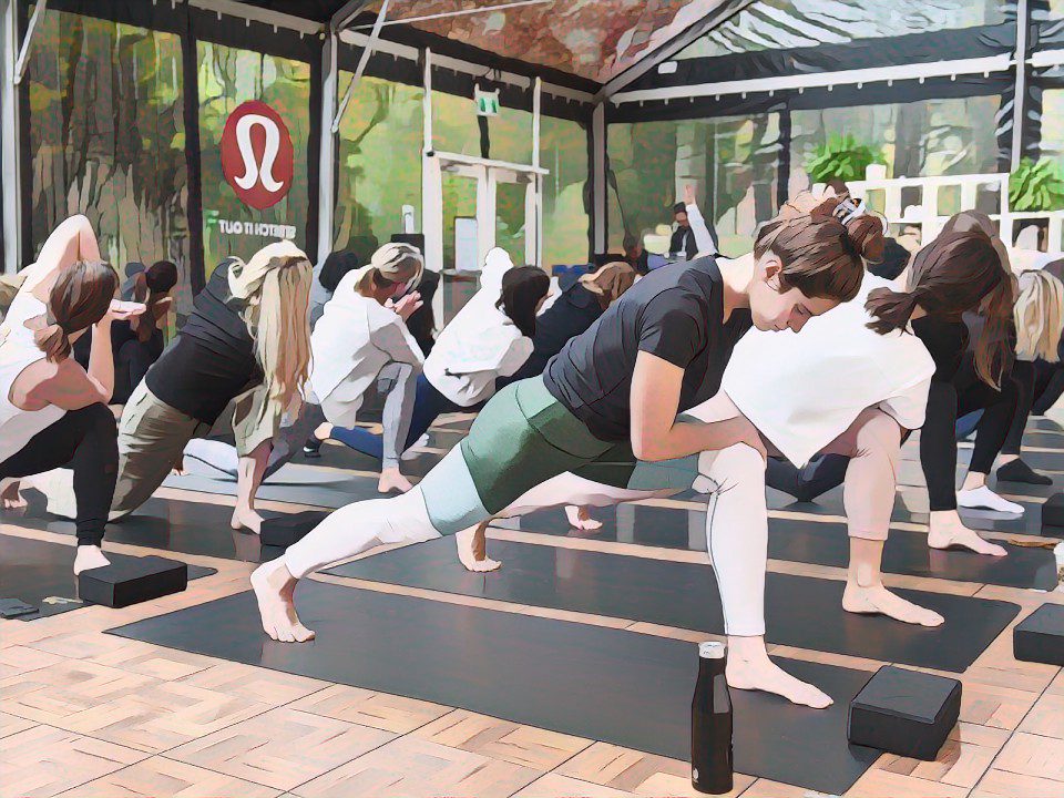 How Strong Are the Competitive Forces Confronting Lululemon